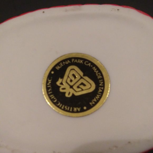 Elf on a trinket box too cute - Picture 13 of 15